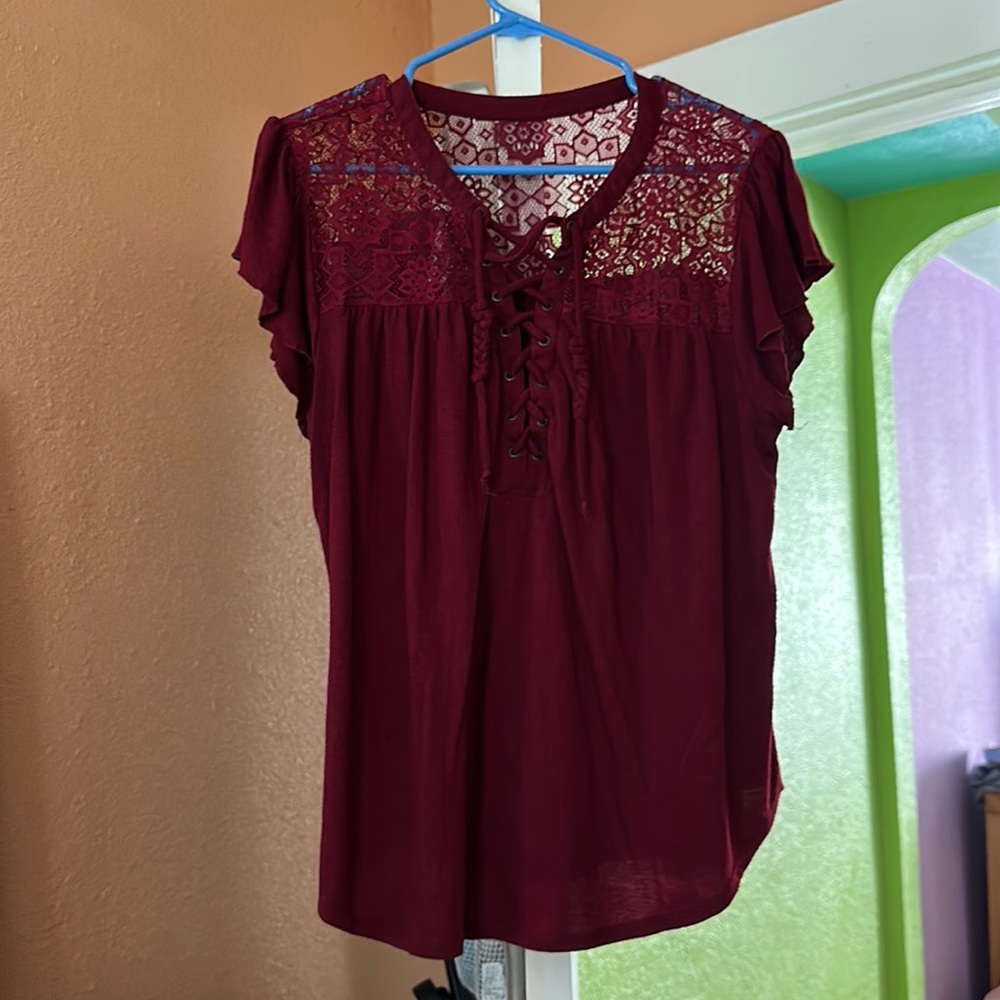Short sleeve cute comfortable flowy shirt